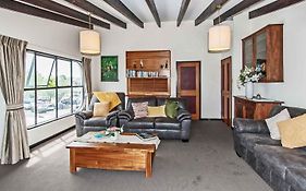 Prime Location Handy Cbd& Restaurants